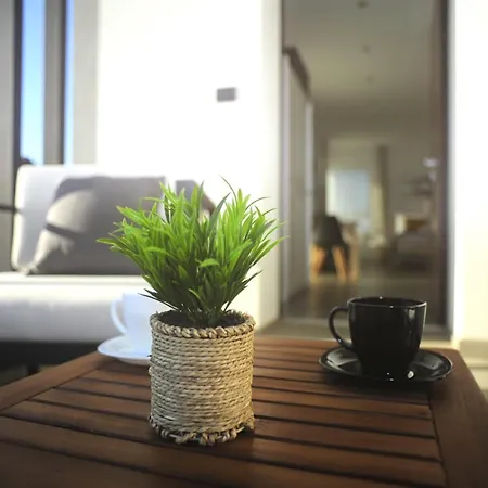 Apartman Black & White *