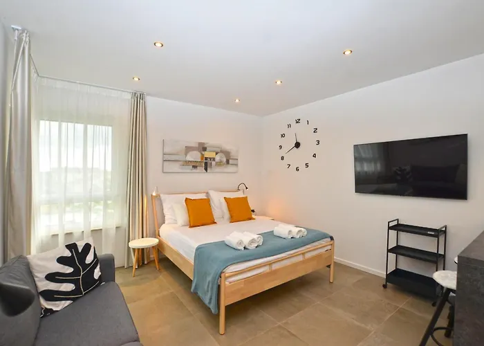 Black & White Apartman