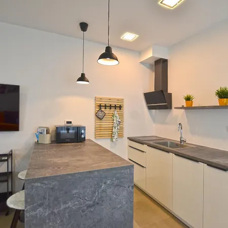 Apartment Black & White Bale