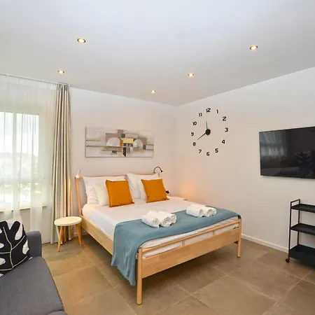 Black & White Apartment