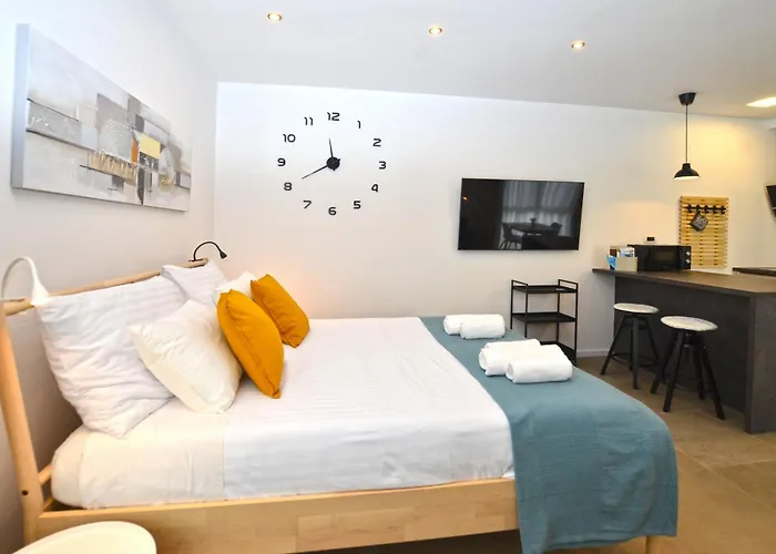 Black & White 아파트 *