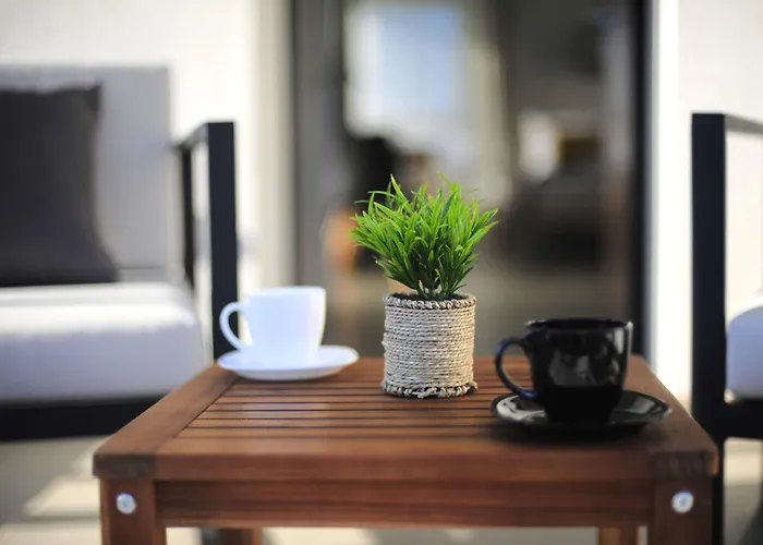 Black & White 아파트